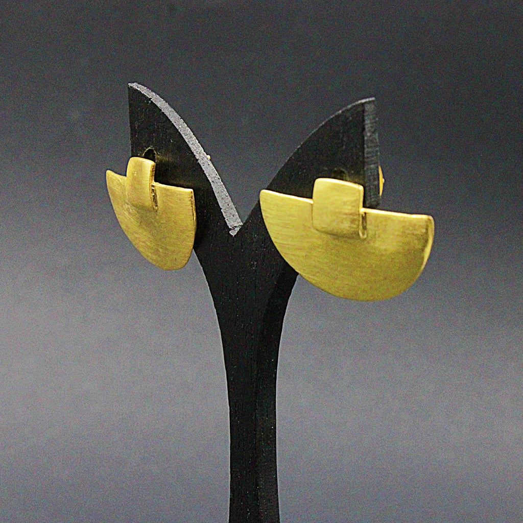 Pendientes PRA' de diseño en latón bañados en oro - Diseño con carácter