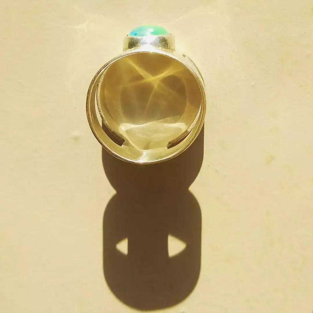 Anillo Ancho Egipcio con Ópalo